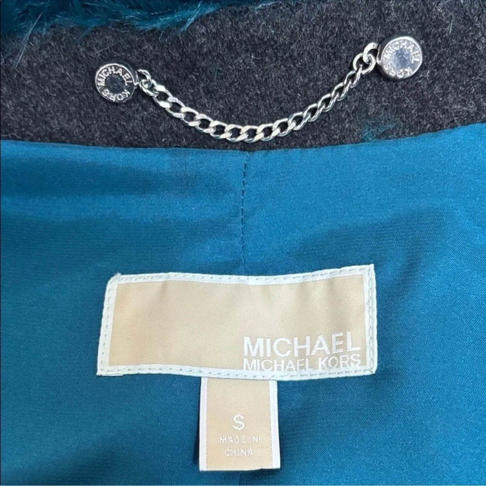 Michael Kors luxurious faux fur cropped jacket - Picture 5 of 10